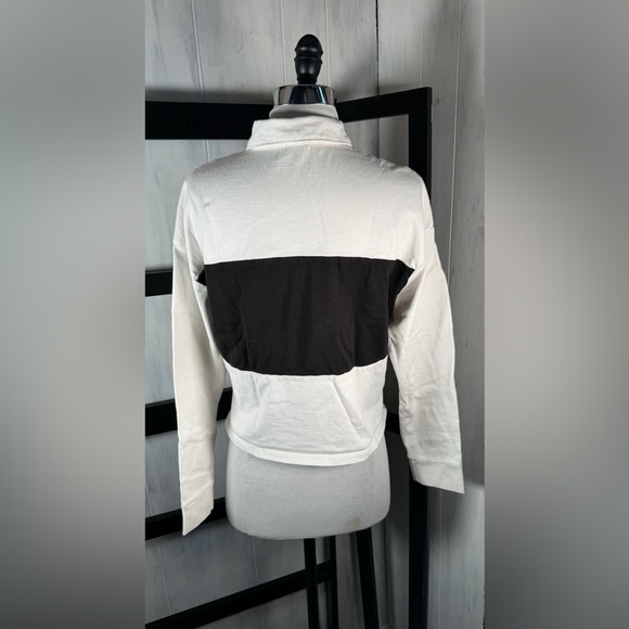 Levi’s Boxy White Crop Polo W/ Black Colorblock, Size, XS, Very Cute, RARE, MINT - Picture 3 of 9